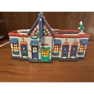 Department 56 Snow Village, The Honeymooner Motel, includes Light